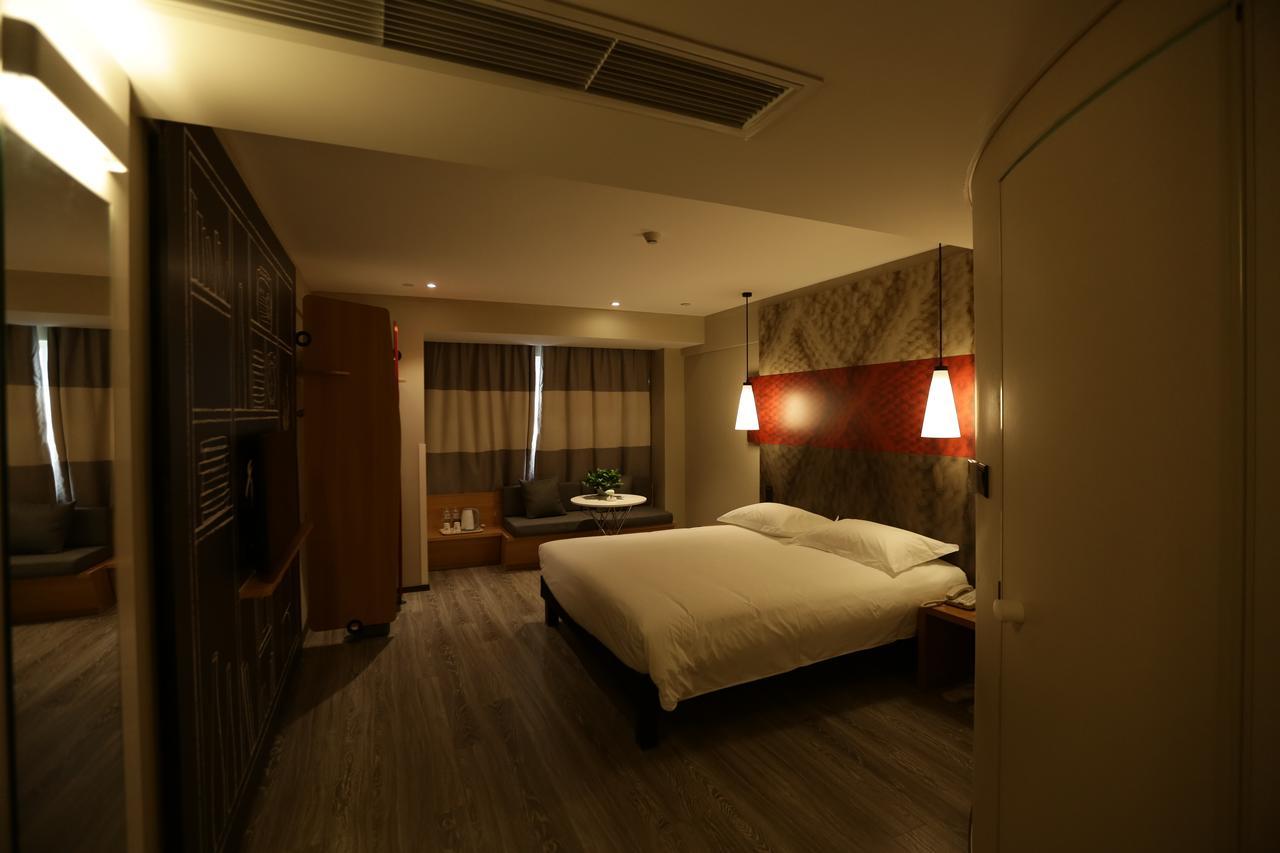 Ibis Chengdu West Jingcui Road Hotel Kültér fotó