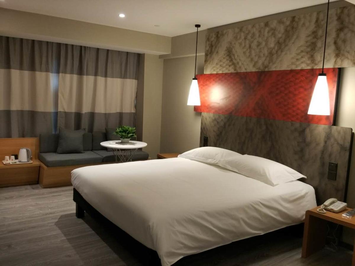 Ibis Chengdu West Jingcui Road Hotel Kültér fotó